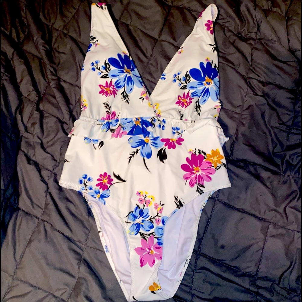 Cupshe One-Piece Swimsuit